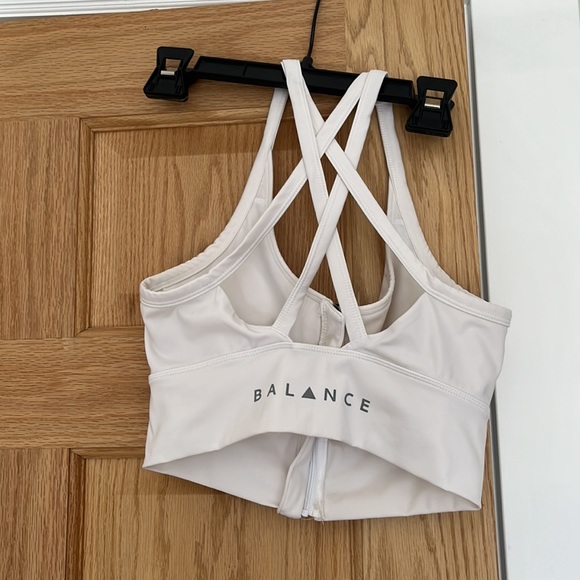 Balance Athletica White Revive Bra XS - Picture 3 of 3